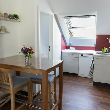 Casa La Vie - Moderne In Ruhiger Lage Nahe Frankfurt, Garten, Kueche, Wlan Altenstadt (Hessen)