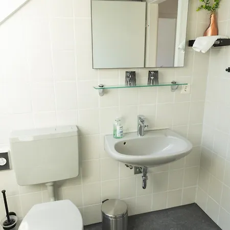 Casa La Vie - Moderne In Ruhiger Lage Nahe Frankfurt, Garten, Kueche, Wlan * Altenstadt